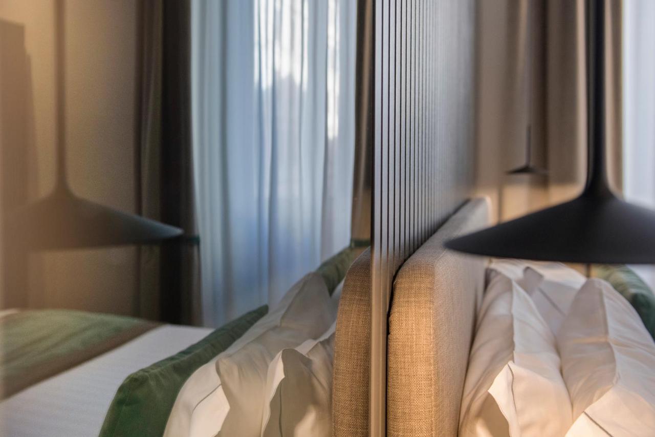 Hotel 77 Seventy-seven - Maison D'art Collection Rom